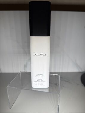 New Jennifer Aniston LolaVie Glossing Detangler 5 ounce